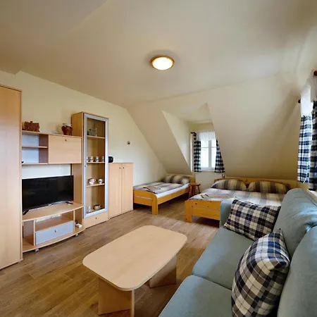 Na Vyhlidce Apartment Strazne